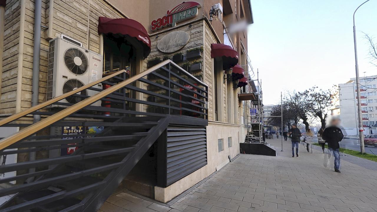 Boulevard Prishtina Enes Pristina Buitenkant foto